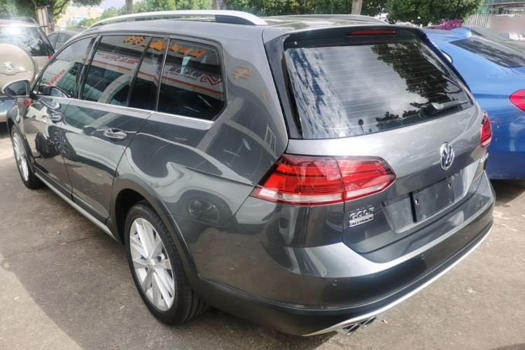 Used Volkswagen Golf 2019 1.8TSI Travel Edition Rear Left 45 Deg