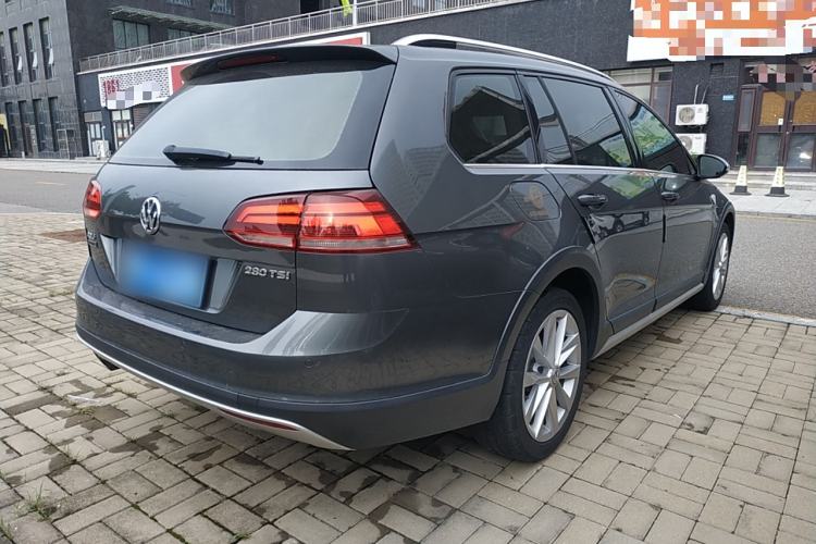 Used Volkswagen Golf 2019 1.8TSI Travel Edition Rear Right 45 Deg