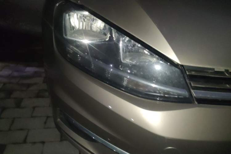 Used Volkswagen Golf 2019 1.6L Automatic Comfort Model China V Standard Right Front Headlight