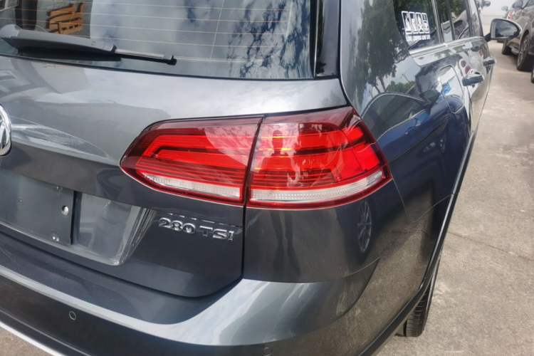 Used Volkswagen Golf 2019 1.8TSI Travel Edition Right Rear Taillight