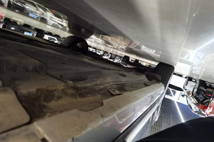 Used Volkswagen Golf 2019 1.8TSI Travel Edition Right Side Sill