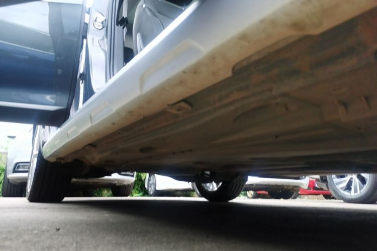 Used Volkswagen Golf 2019 1.8TSI Travel Edition Right Side Sill