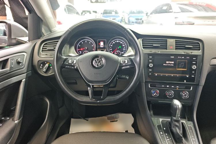 Used Volkswagen Golf 2019 1.8TSI Travel Edition Steering Wheel