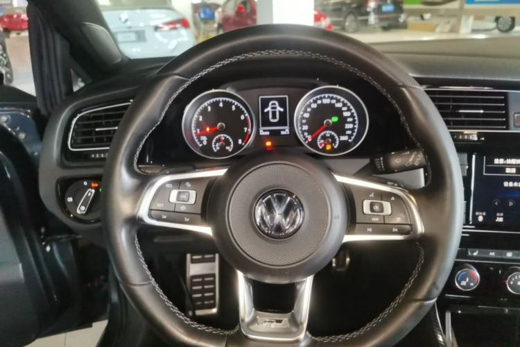 Used Volkswagen Golf 2019 280TSI DSG R-Line Model China V Standard Steering Wheel