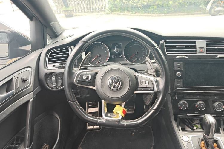 Used Volkswagen Golf 2019 280TSI DSG R-Line Model China V Standard Steering Wheel
