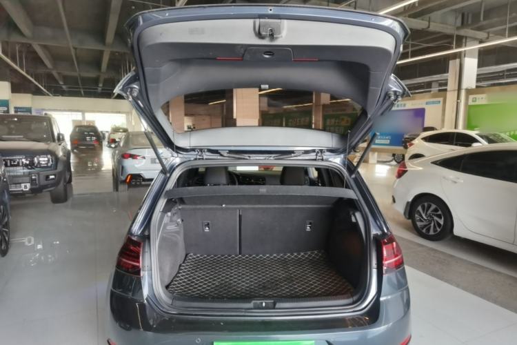 Used Volkswagen Golf 2019 280TSI DSG R-Line Model China V Standard Trunk