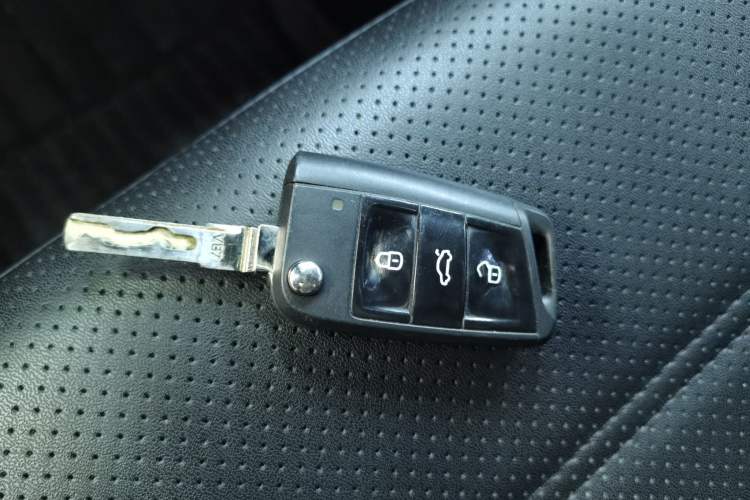 Used Volkswagen Golf 2019 1.8TSI Travel Edition Vehicle Key