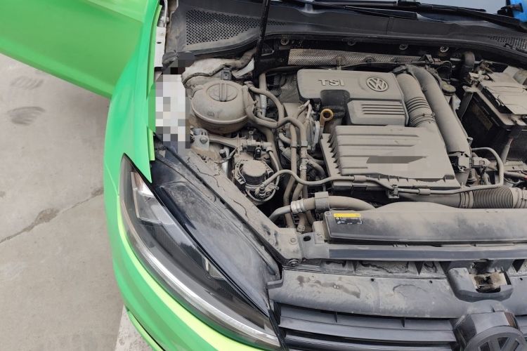 Used Volkswagen Golf 2019 200TSI DSG Comfort & Ambition Edition China VI Standard Engine Bay Right