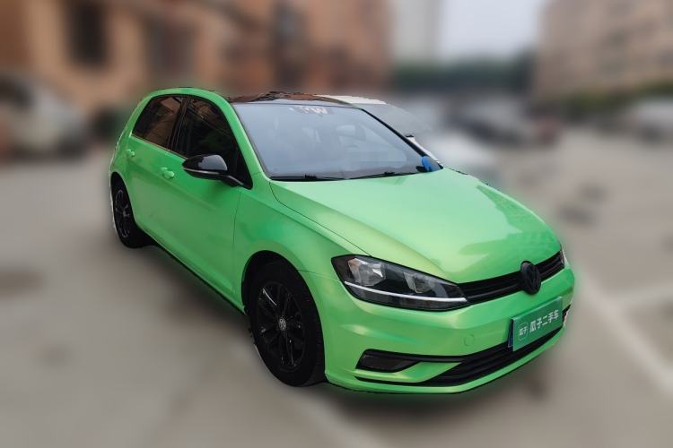 Used Volkswagen Golf 2019 200TSI DSG Comfort & Ambition Edition China VI Standard Front Right 45 Deg