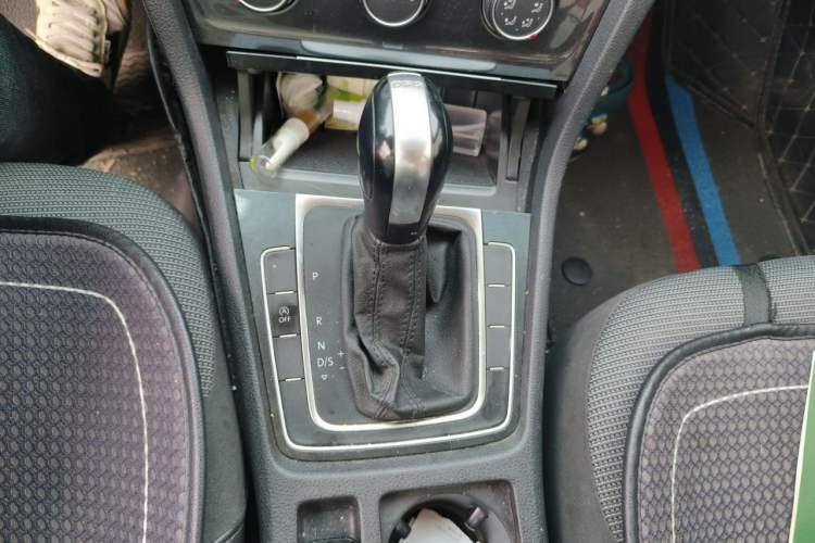 Used Volkswagen Golf 2019 280TSI DSG Comfort Version China V Standard Gear Lever