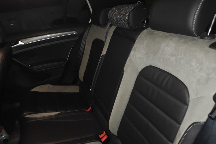 Used Volkswagen Golf 2019 280TSI DSG R-Line Model China V Standard Left Rear Seat