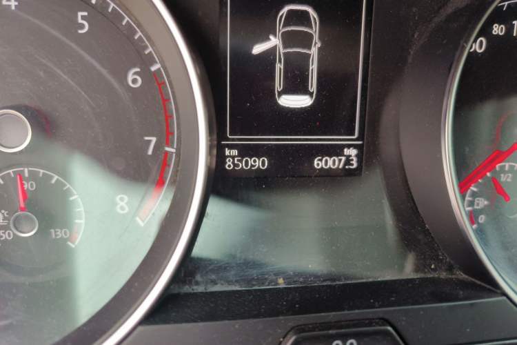 Used Volkswagen Golf 2019 280TSI DSG Comfort Version China V Standard Odometer Close Up