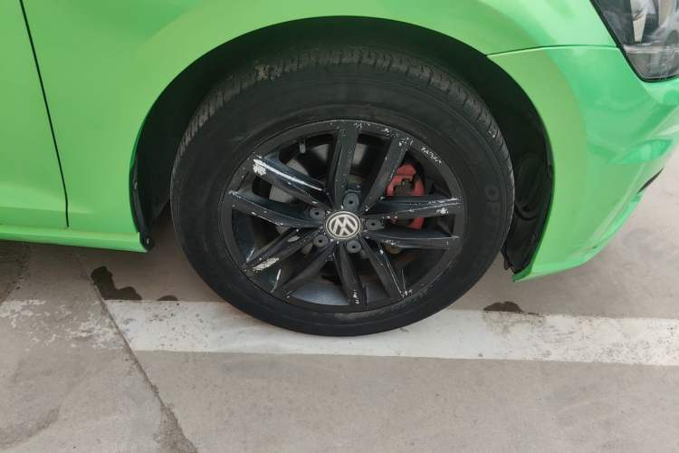 Used Volkswagen Golf 2019 200TSI DSG Comfort & Ambition Edition China VI Standard Right Front Wheel Hub