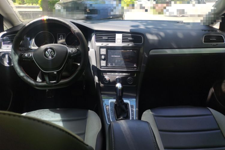 Used Volkswagen Golf 2019 280TSI DSG Comfort Version China V Standard Center Console