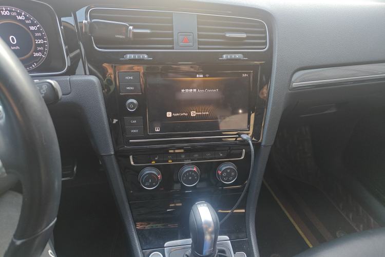 Used Volkswagen Golf 2019 280TSI DSG R-Line China VI Standard Audio And AC Panel