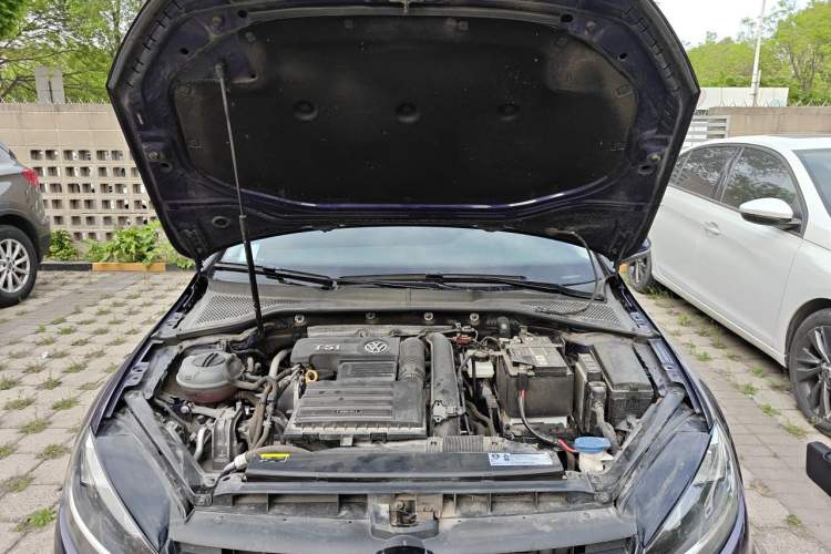 Used Volkswagen Golf 2019 280TSI DSG Comfort Version China V Standard Engine Bay