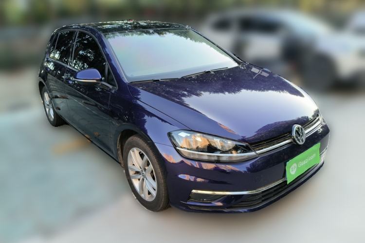 Used Volkswagen Golf 2019 280TSI DSG Comfort Version China VI Standard Front Right 45 Deg