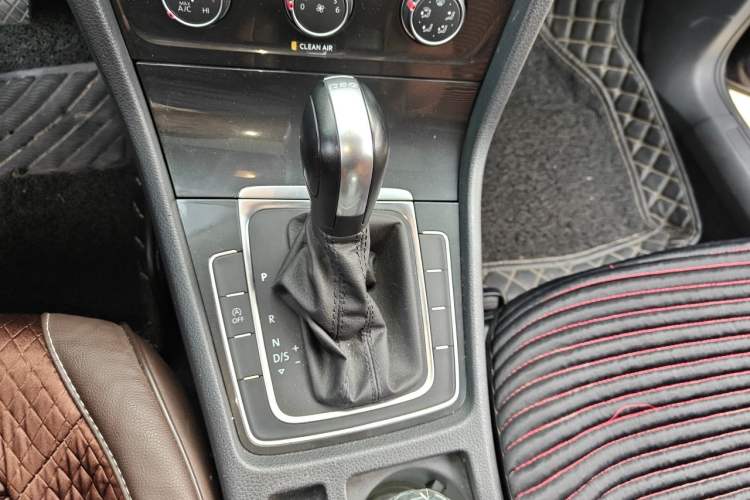 Used Volkswagen Golf 2019 280TSI DSG Comfort Version China V Standard Gear Lever