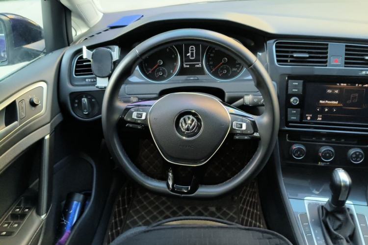 Used Volkswagen Golf 2019 280TSI DSG Comfort Version China VI Standard Steering Wheel