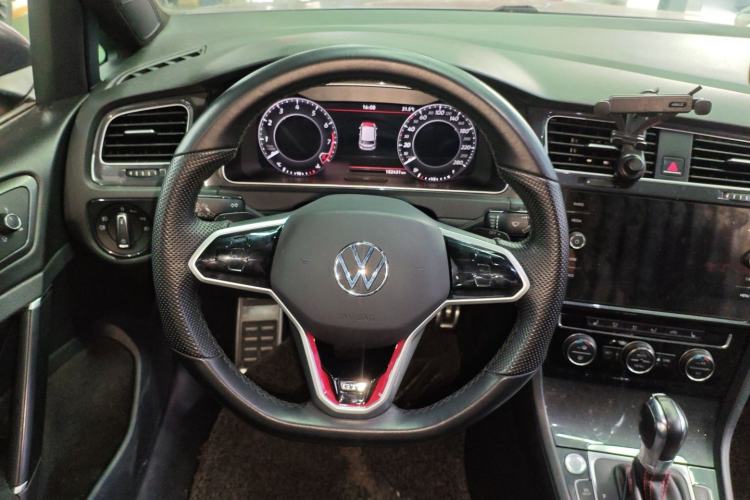 Used Volkswagen Golf 2019 280TSI DSG Flagship Version China VI Standard Steering Wheel