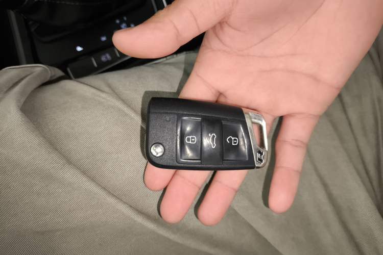 Used Volkswagen Golf 2019 280TSI DSG R-Line Model China V Standard Vehicle Key