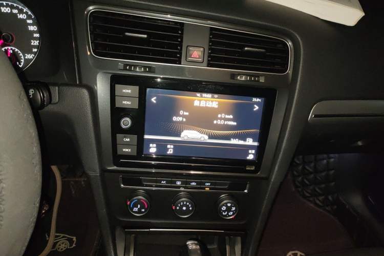 Used Volkswagen Golf 2019 280TSI DSG Comfort Version China VI Standard Audio And AC Panel