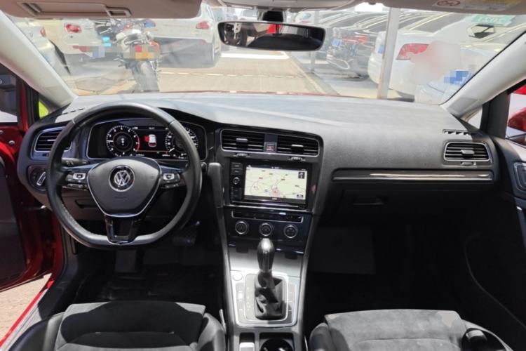 Used Volkswagen Golf 2019 280TSI DSG Luxury Version China VI Standard Center Console