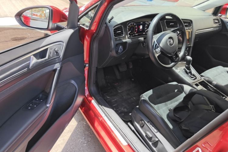 Used Volkswagen Golf 2019 280TSI DSG Luxury Version China VI Standard Driver Seat