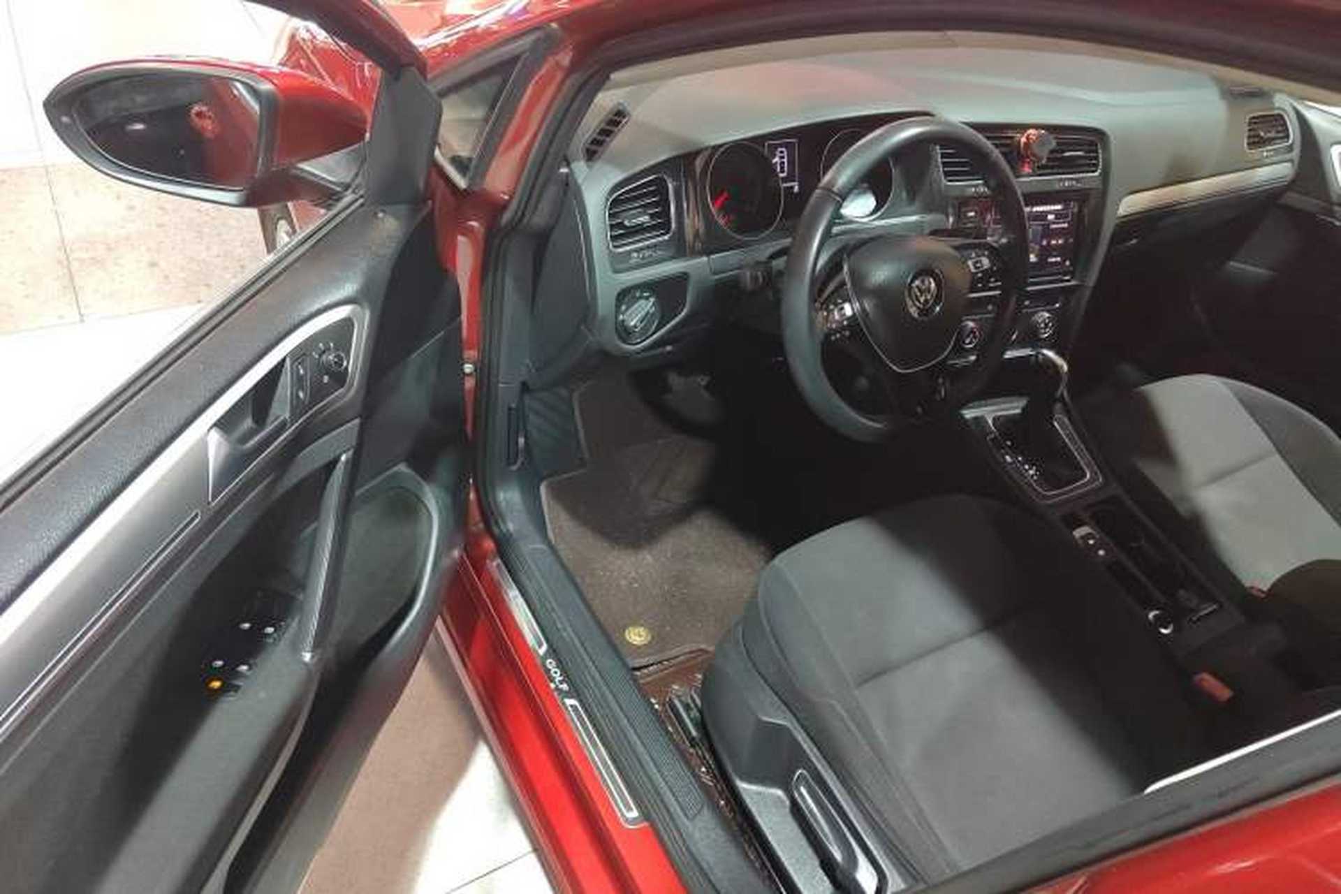 Used Volkswagen Golf 2019 200TSI DSG Comfort & Ambition Edition China VI Standard Driver Seat