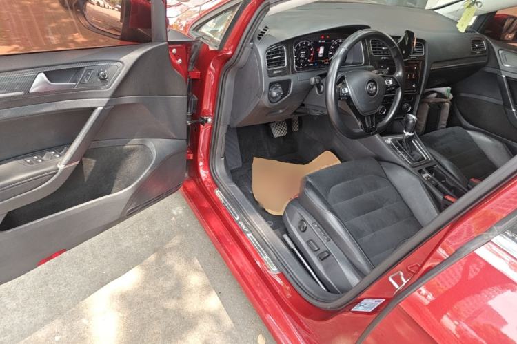 Used Volkswagen Golf 2019 280TSI DSG Luxury Version China VI Standard Driver Seat