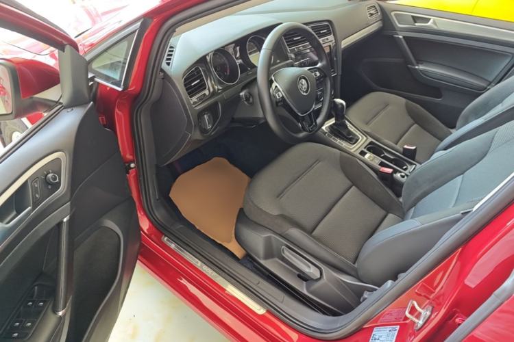 Used Volkswagen Golf 2019 1.6L Automatic Comfort Model China V Standard Driver Seat