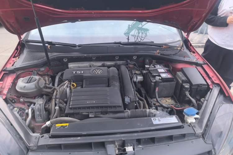 Used Volkswagen Golf 2019 280TSI DSG Comfort Version China V Standard Engine Bay