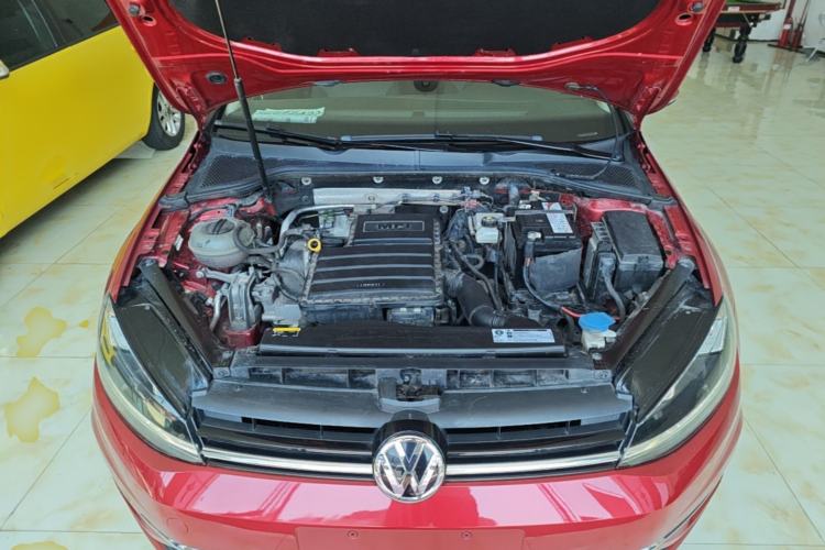 Used Volkswagen Golf 2019 1.6L Automatic Comfort Model China V Standard Engine Bay