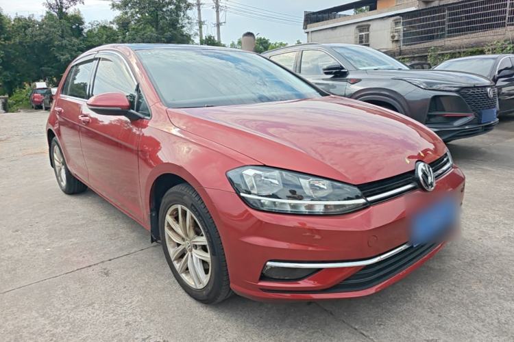 Used Volkswagen Golf 2019 1.6L Automatic Comfort Model China V Standard Front Right 45 Deg