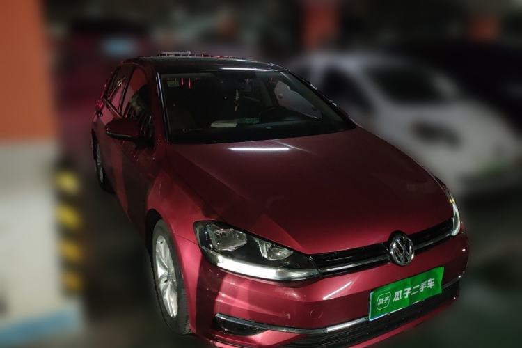 Used Volkswagen Golf 2019 280TSI DSG Comfort Version China VI Standard Front Right 45 Deg