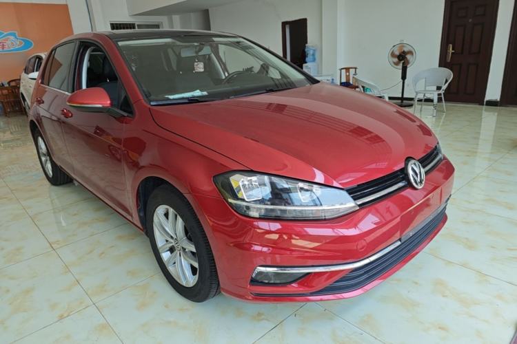 Used Volkswagen Golf 2019 1.6L Automatic Comfort Model China V Standard Front Right 45 Deg