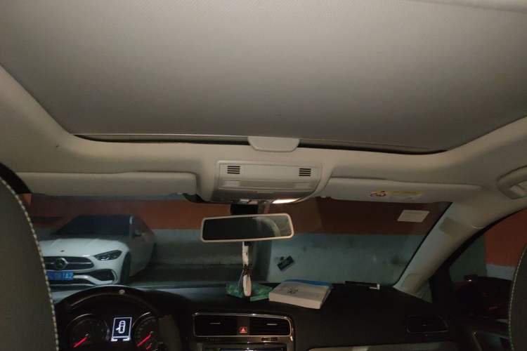 Used Volkswagen Golf 2019 280TSI DSG Comfort Version China VI Standard Headliner