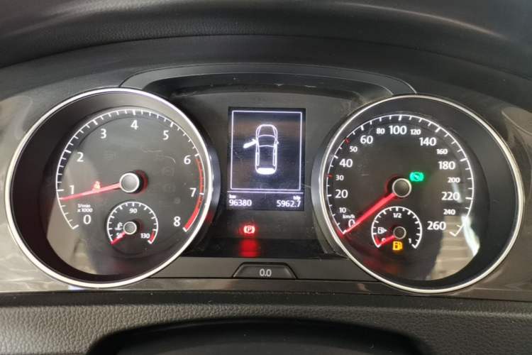 Used Volkswagen Golf 2019 1.6L Automatic Comfort Model China V Standard Instrument Cluster