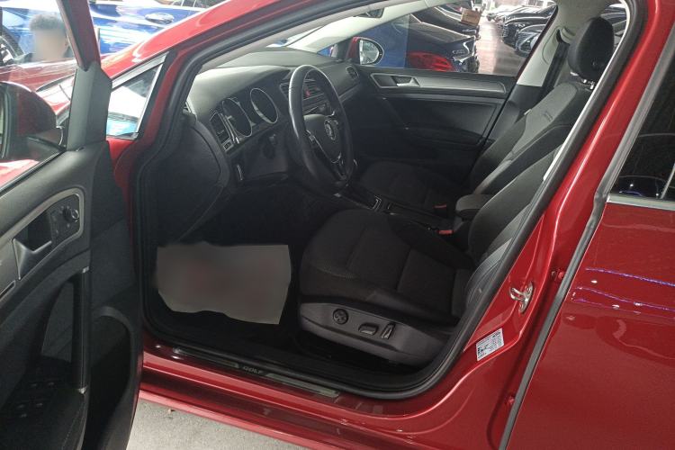 Used Volkswagen Golf 2019 280TSI DSG Comfort Version China VI Standard Interior 1