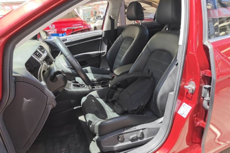 Used Volkswagen Golf 2019 280TSI DSG Luxury Version China VI Standard Left Front Seat