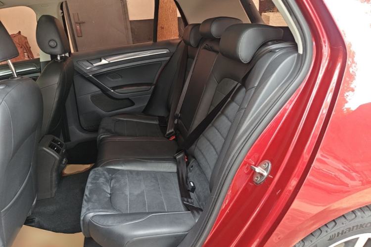 Used Volkswagen Golf 2019 280TSI DSG Luxury Version China VI Standard Left Rear Seat