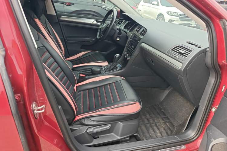 Used Volkswagen Golf 2019 1.6L Automatic Comfort Model China V Standard Right Front Seat