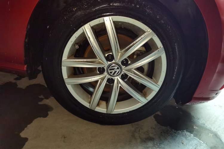 Used Volkswagen Golf 2019 1.6L Automatic Comfort Model China V Standard Right Front Wheel Hub