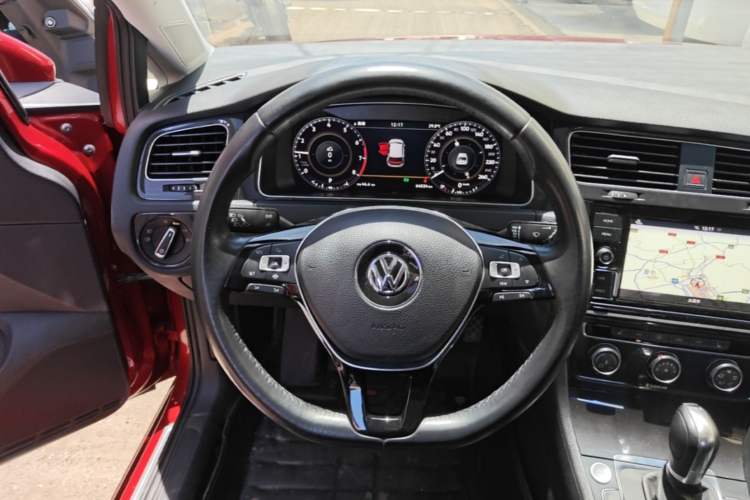 Used Volkswagen Golf 2019 280TSI DSG Luxury Version China VI Standard Steering Wheel