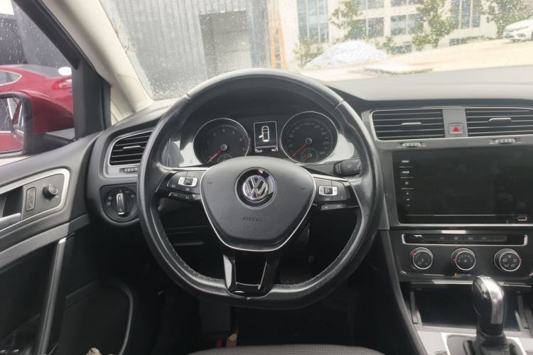 Used Volkswagen Golf 2019 280TSI DSG R-Line Model China V Standard Steering Wheel