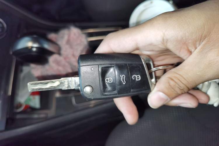 Used Volkswagen Golf 2019 1.6L Automatic Comfort Model China V Standard Vehicle Key