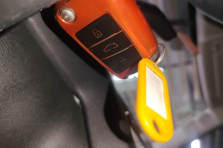 Used Volkswagen Golf 2019 1.6L Automatic Comfort Model China V Standard Vehicle Key