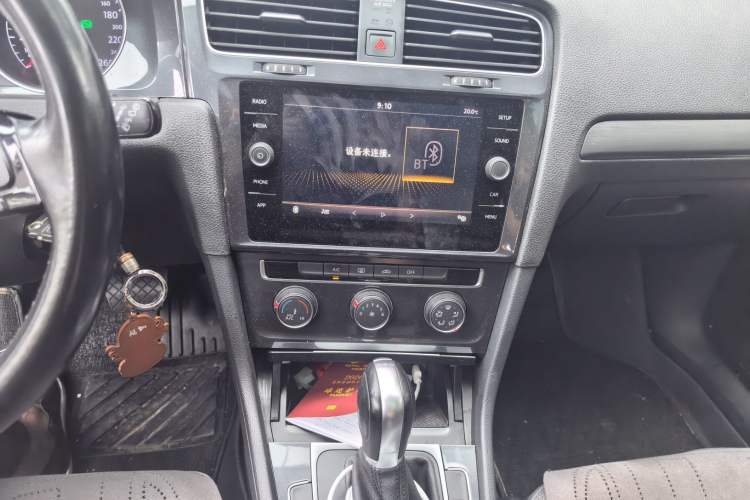 Used Volkswagen Golf 2019 1.8TSI Travel Edition Audio And AC Panel