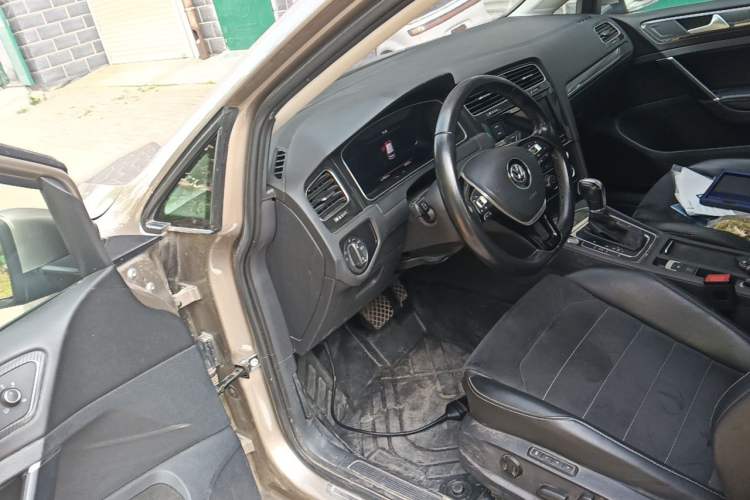 Used Volkswagen Golf 2019 280TSI DSG Luxury Version China VI Standard Driver Seat