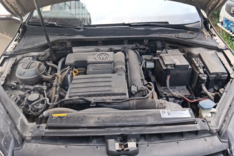 Used Volkswagen Golf 2019 280TSI DSG Luxury Version China VI Standard Engine Bay